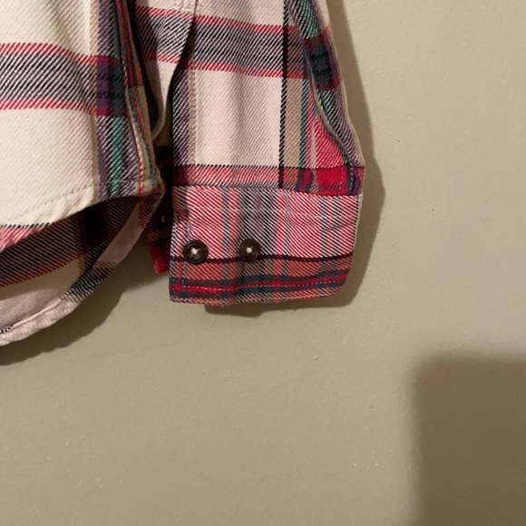 Eddie Bauer, red plaid flannel shirt size small - Picture 4 of 6
